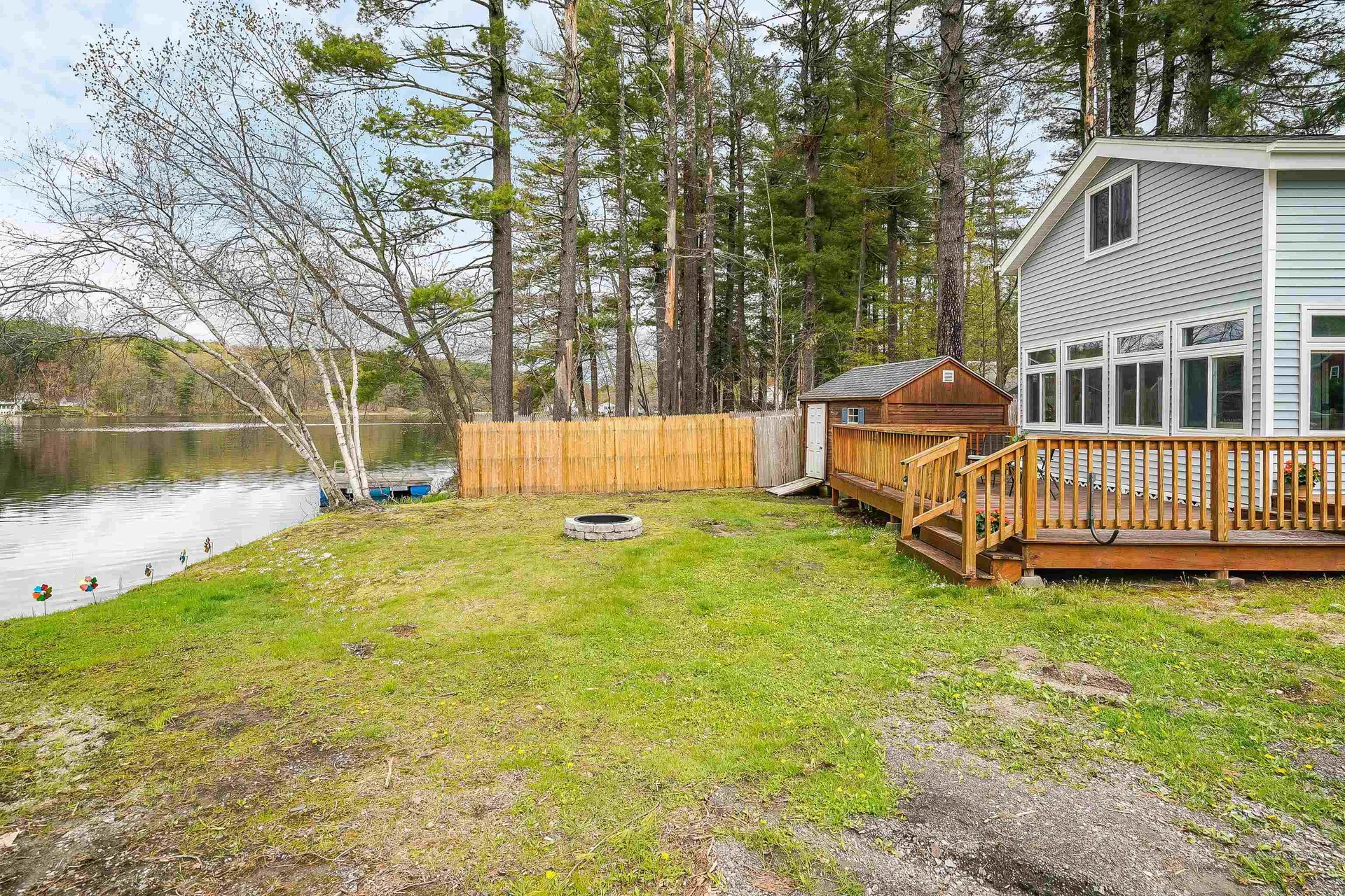 9 Hanson Way Hollis NH 03049