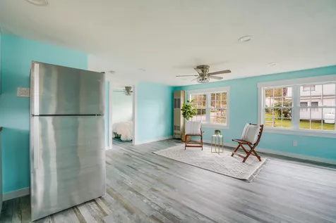 9 Hanson Way Hollis NH 03049