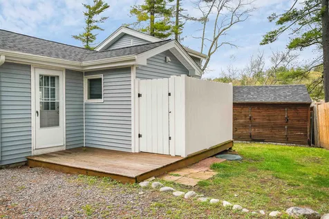 9 Hanson Way Hollis NH 03049