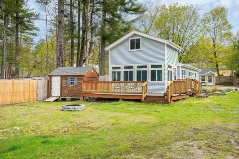 9 Hanson Way Hollis NH 03049