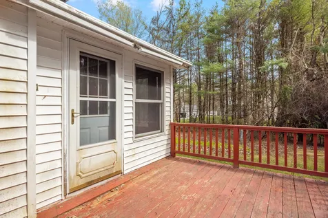65 New Garden Road Wolfeboro NH 03894