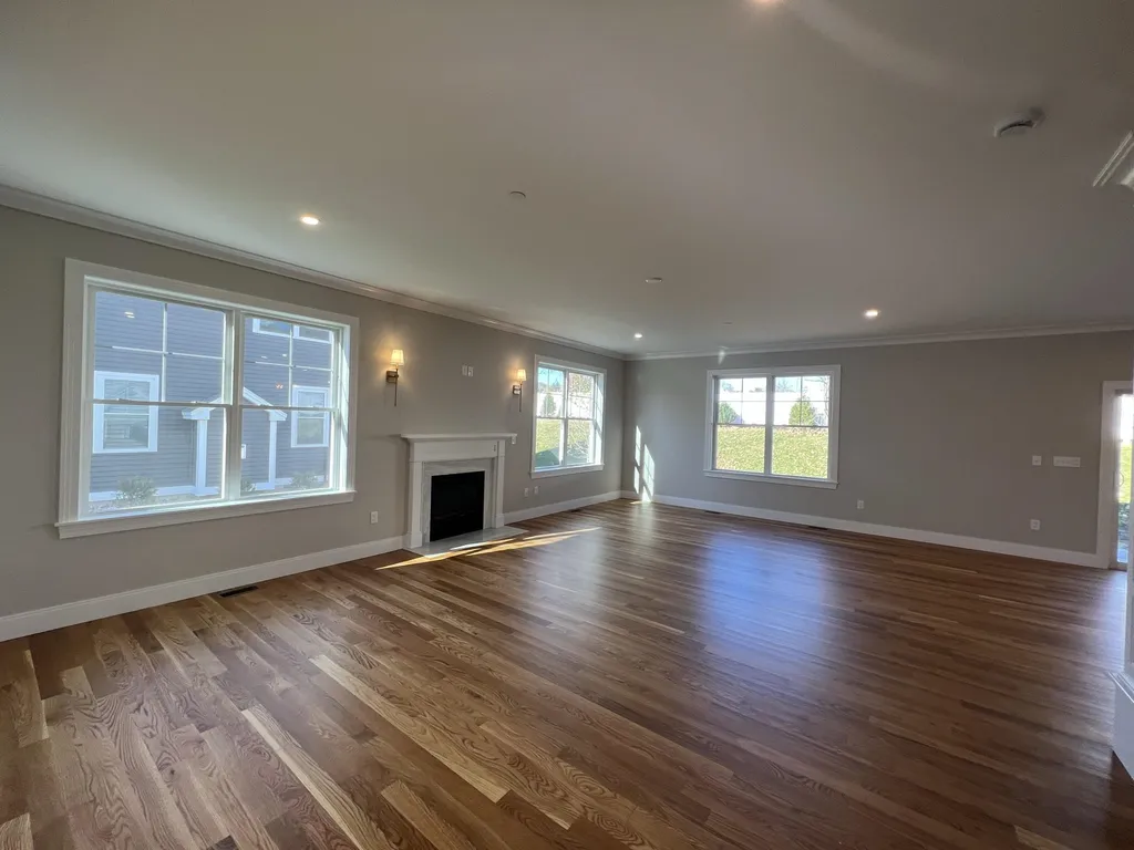 24 Sage Lane Portsmouth NH 03801