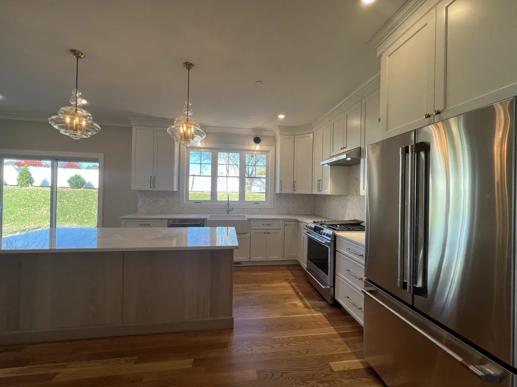 24 Sage Lane Portsmouth NH 03801