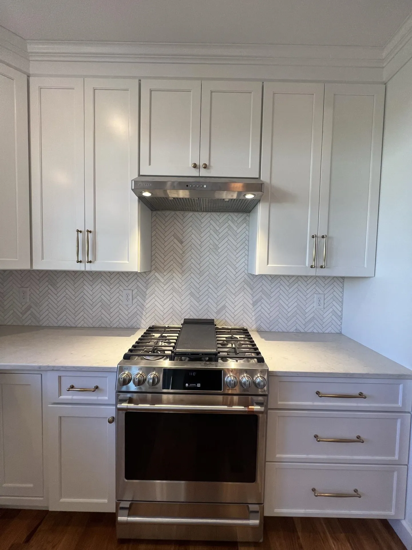 24 Sage Lane Portsmouth NH 03801