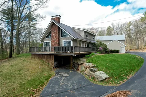 351 Chester Road Auburn NH 03032
