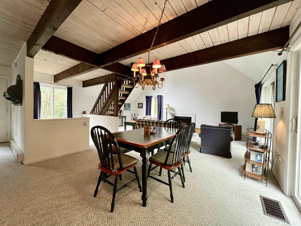 451 Williams Lane Hartford VT 05059