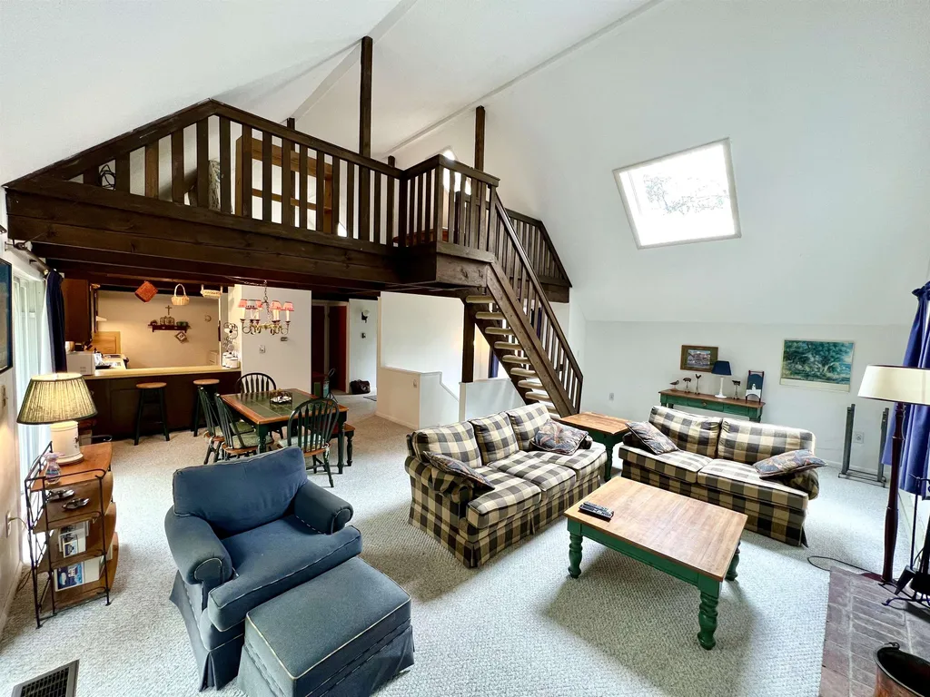 451 Williams Lane Hartford VT 05059