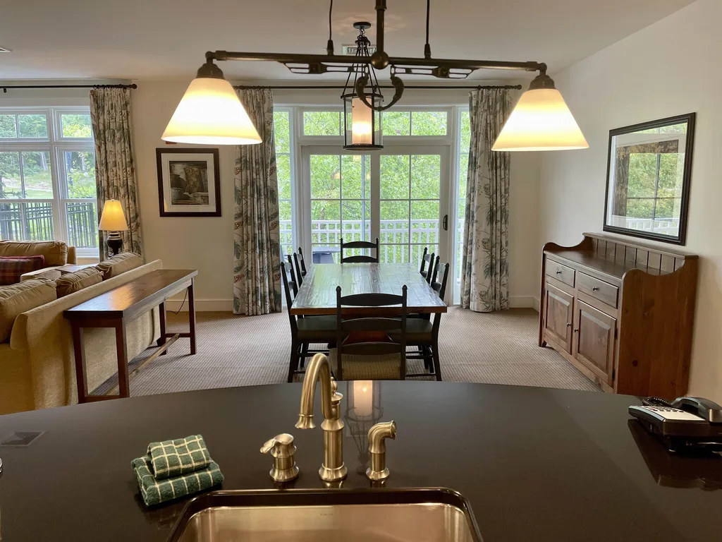 102 Forest 234 / Iii Drive Warren VT 05674