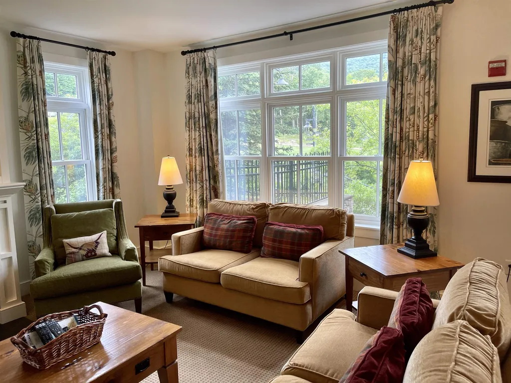 102 Forest 234 / Iii Drive Warren VT 05674