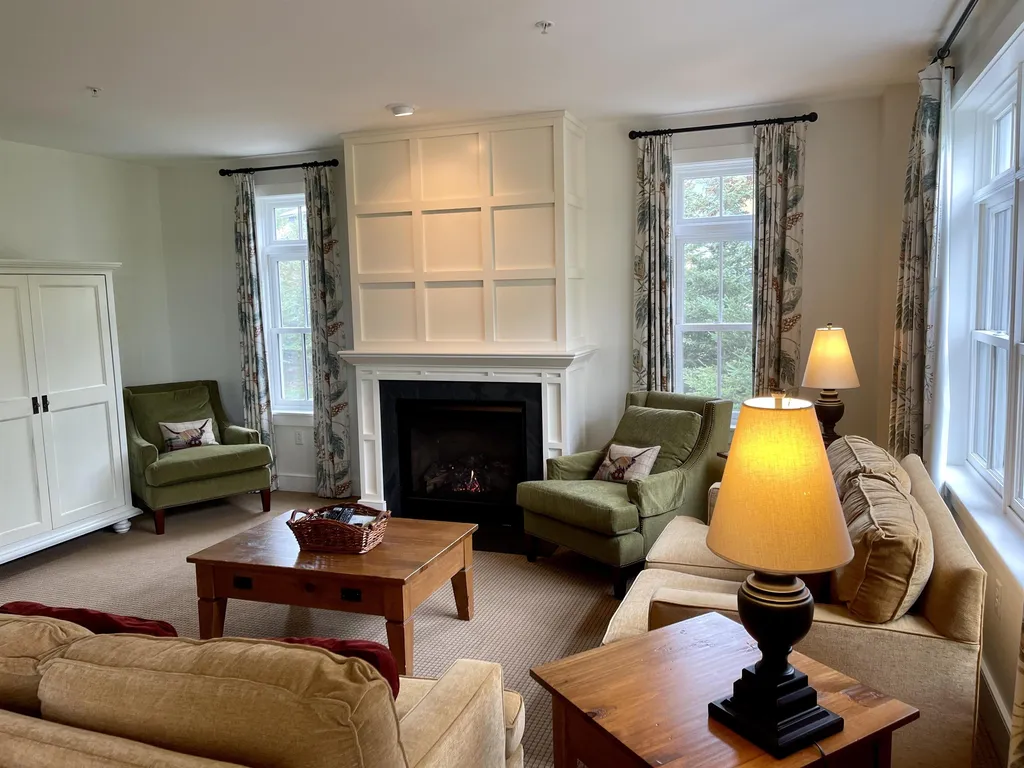 102 Forest 234 / Iii Drive Warren VT 05674