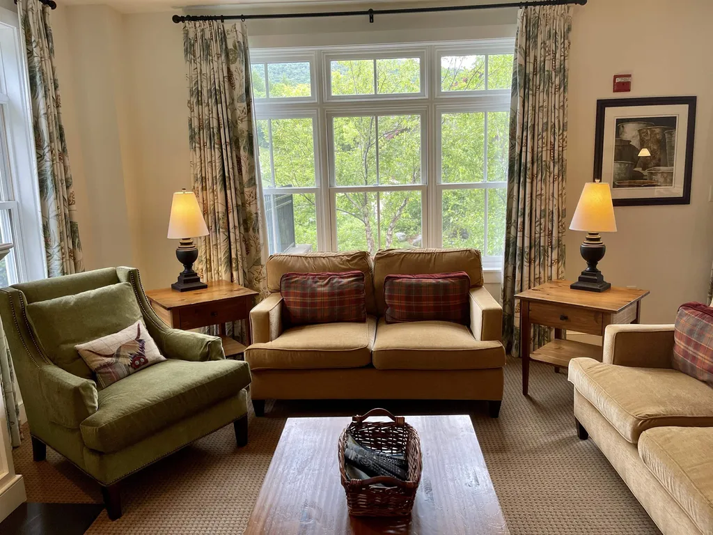 102 Forest 234 / Iii Drive Warren VT 05674