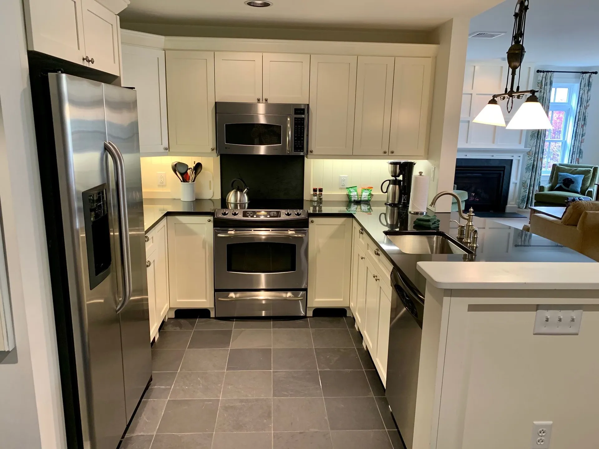 102 Forest 234 / Iii Drive Warren VT 05674