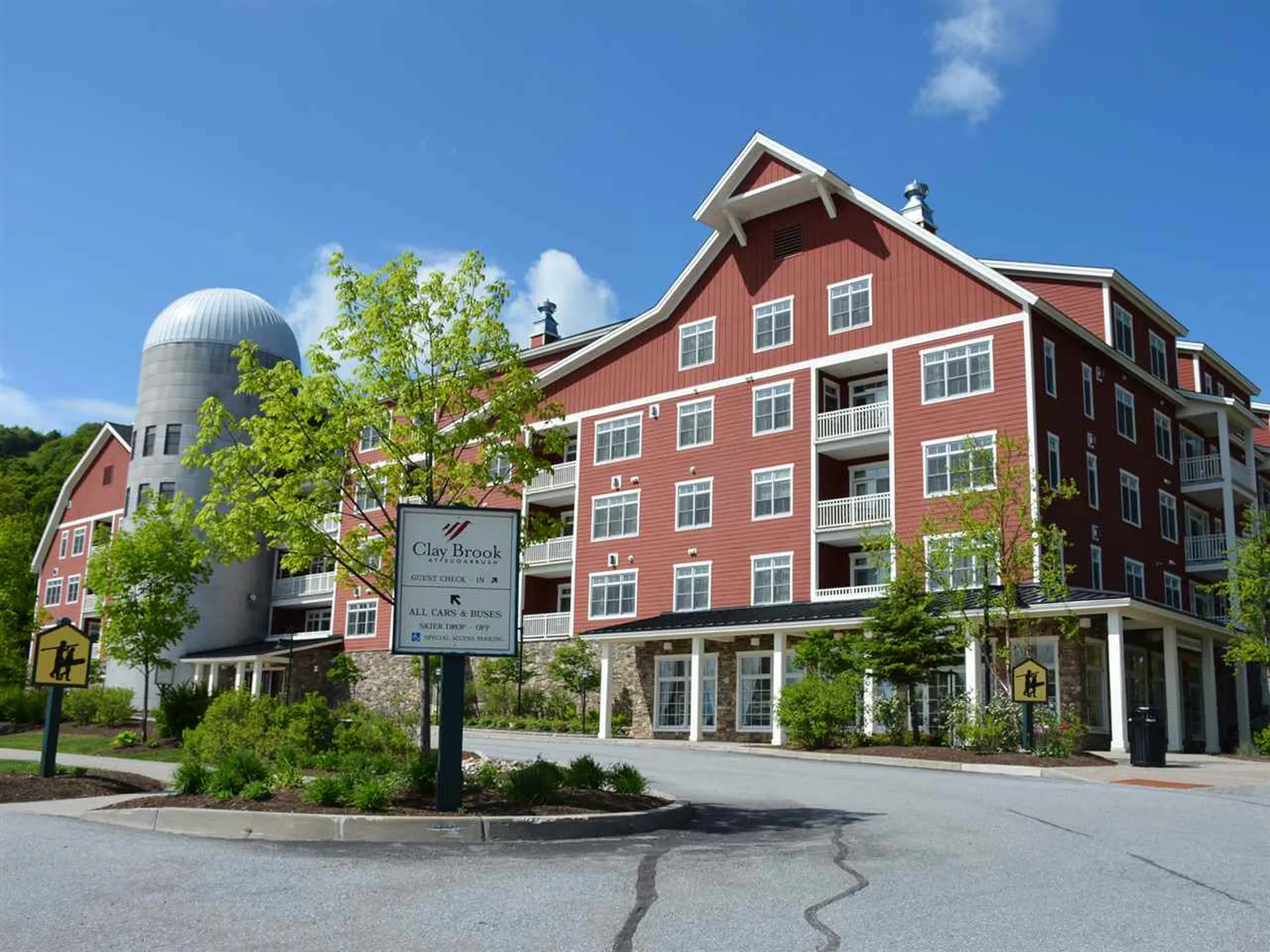 102 Forest 234 / Iii Drive Warren VT 05674