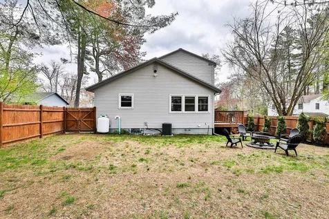 20 Betty Lane Salem NH 03079