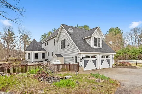 3 Theodore Avenue Salem NH 03079