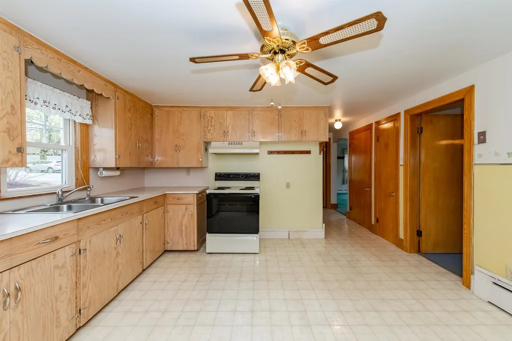 20 Roy Street Rochester NH 03867