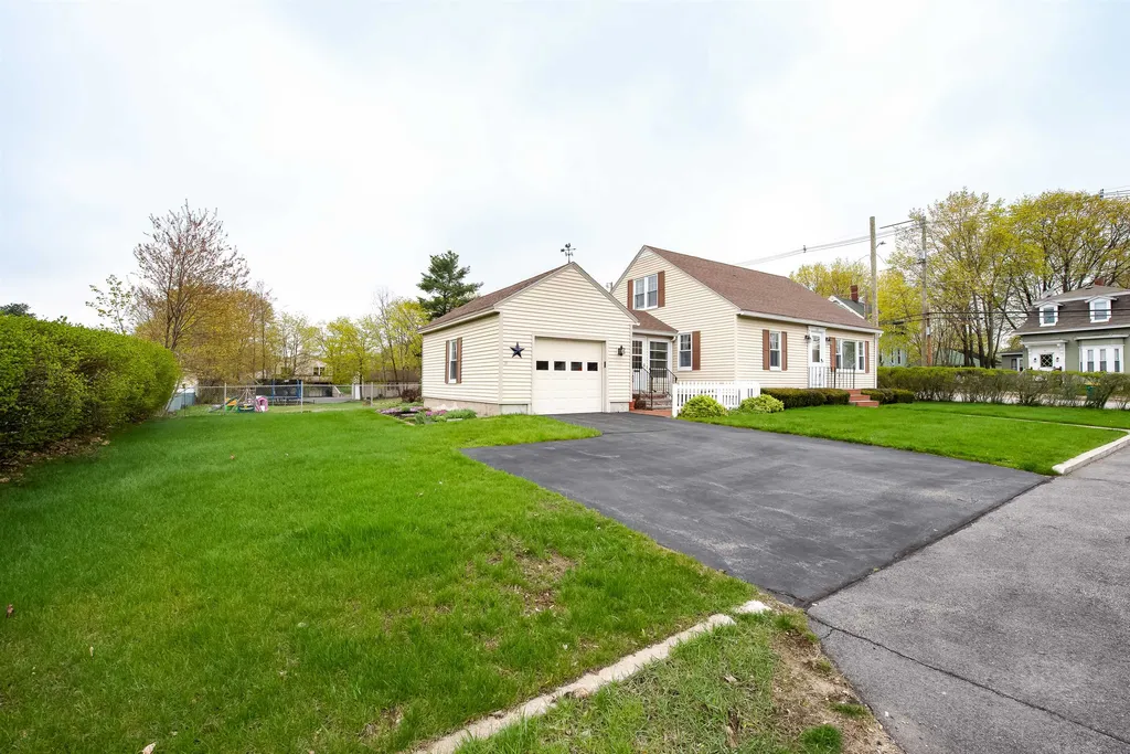 20 Roy Street Rochester NH 03867