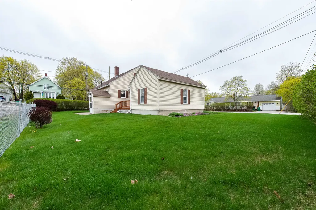 20 Roy Street Rochester NH 03867