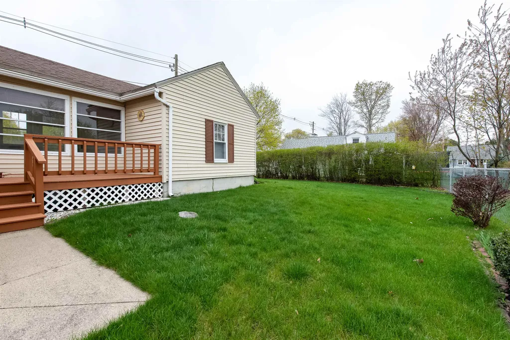 20 Roy Street Rochester NH 03867