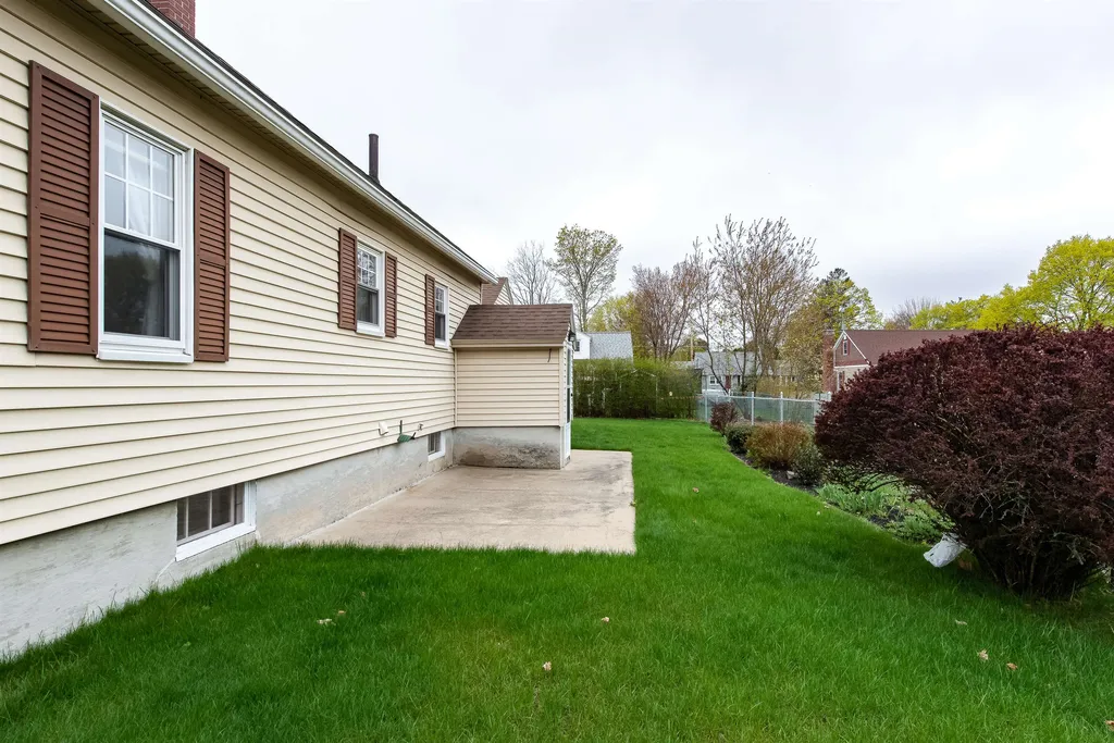 20 Roy Street Rochester NH 03867