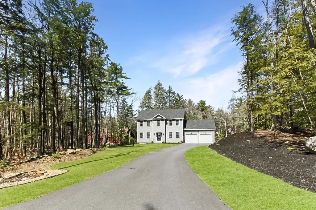 5 Bancroft Circle Mont Vernon NH 03057