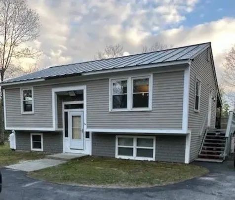 7 Merrimack Circle Webster NH 03303