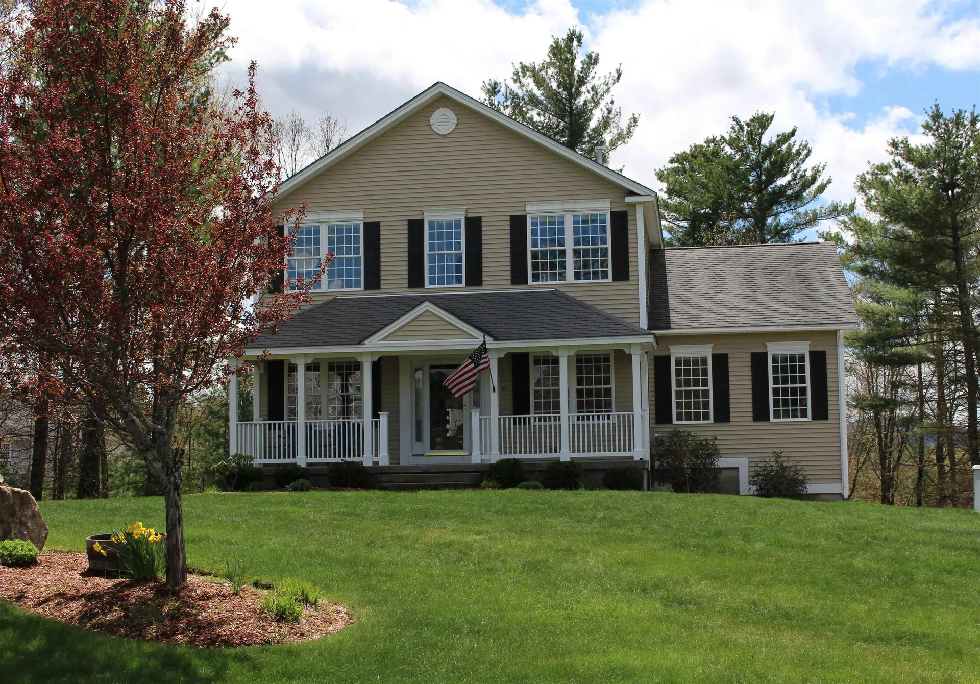 9 August Circle Goffstown NH 03045