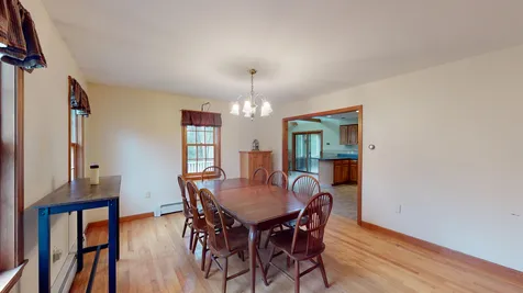 34 Washington Circle Hillsborough NH 03244