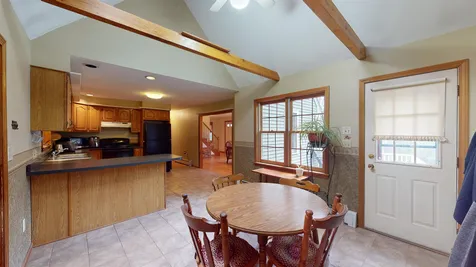 34 Washington Circle Hillsborough NH 03244