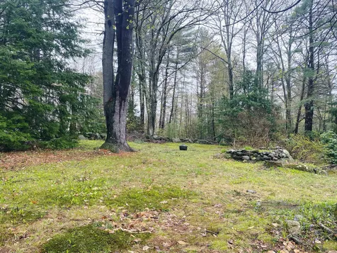 34 Washington Circle Hillsborough NH 03244