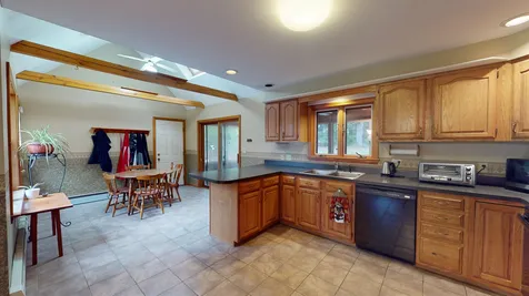 34 Washington Circle Hillsborough NH 03244