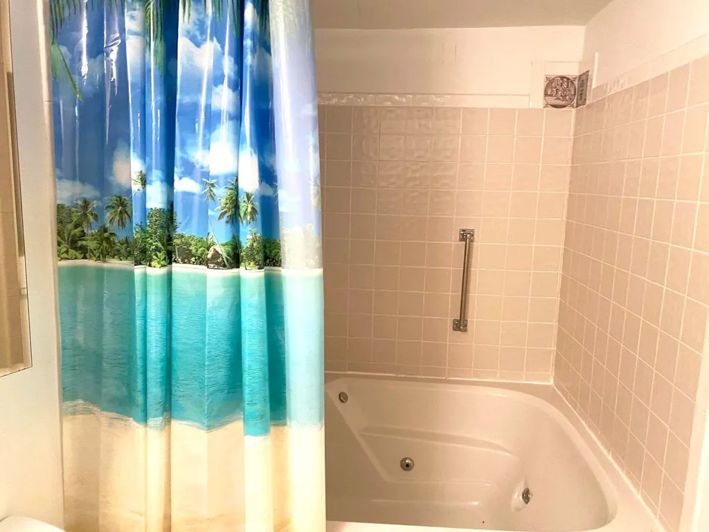 33 Floyd Avenue Lebanon NH 03784