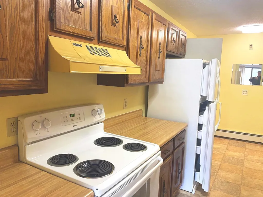 33 Floyd Avenue Lebanon NH 03784