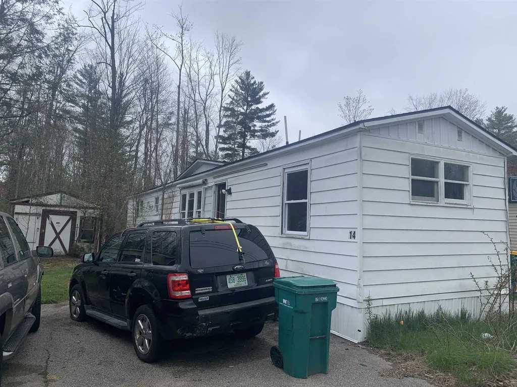 14 Moose Lane Rochester NH 03867