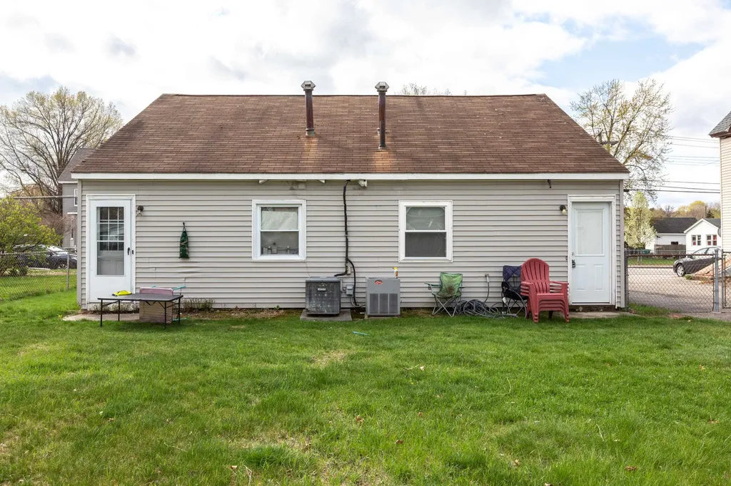 12 Burke Street Nashua NH 03060