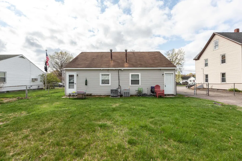 12 Burke Street Nashua NH 03060