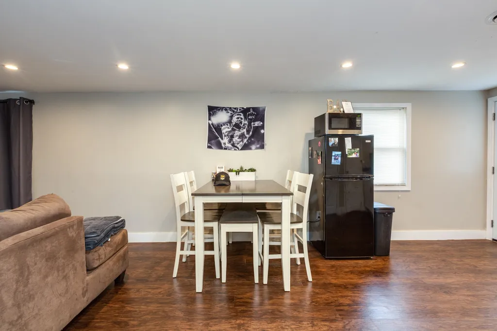 12 Burke Street Nashua NH 03060