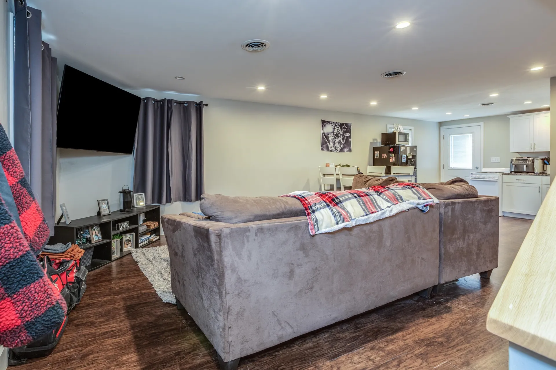 12 Burke Street Nashua NH 03060