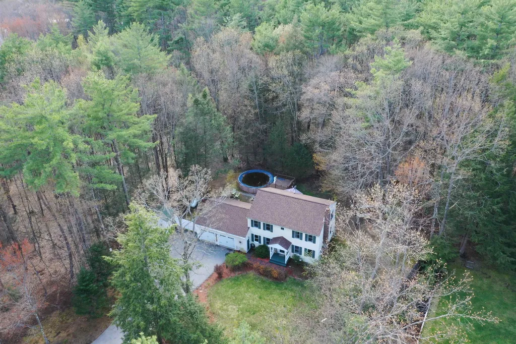 35 Meadow Lane Rochester NH 03867