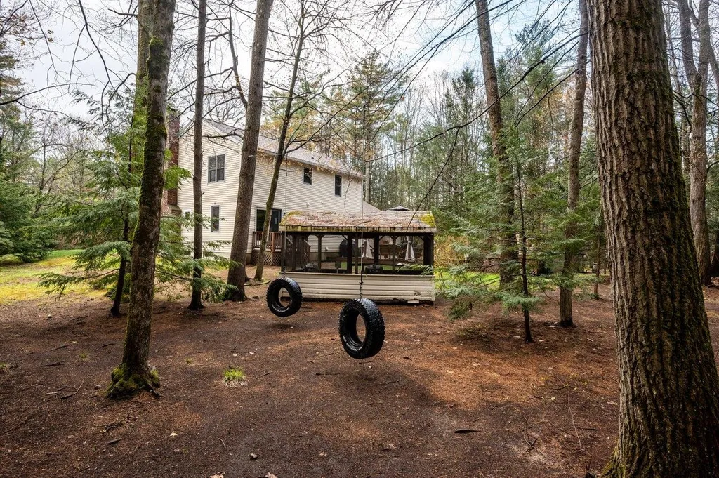 35 Meadow Lane Rochester NH 03867