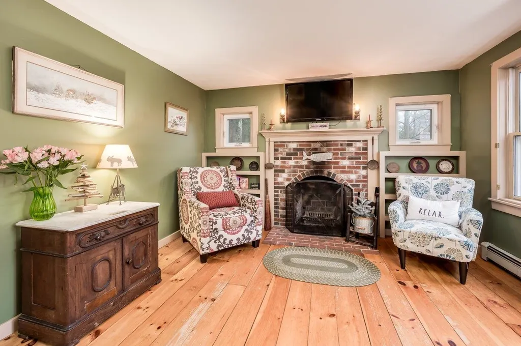 35 Meadow Lane Rochester NH 03867