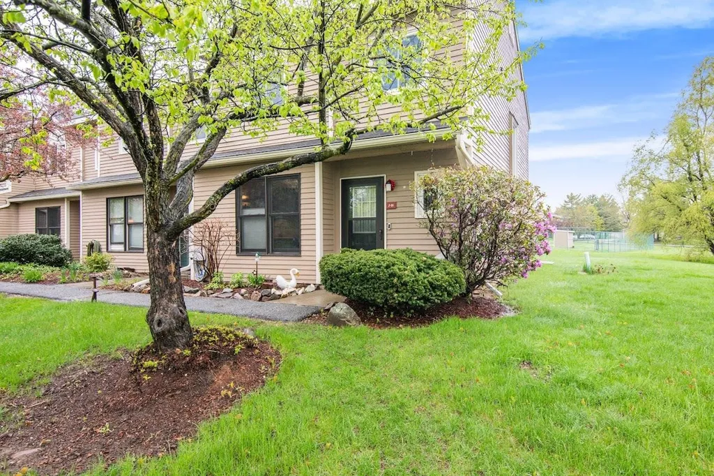 J-16 Stonehedge Drive South Burlington VT 05403