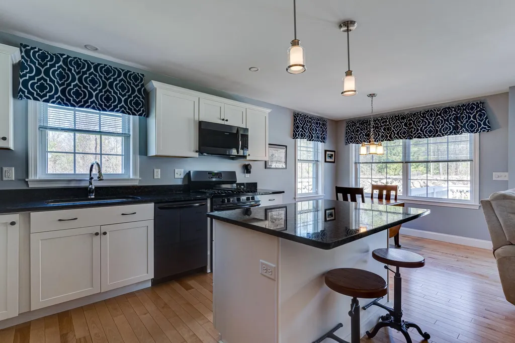 5a Annika Lee Drive Epping NH 03042