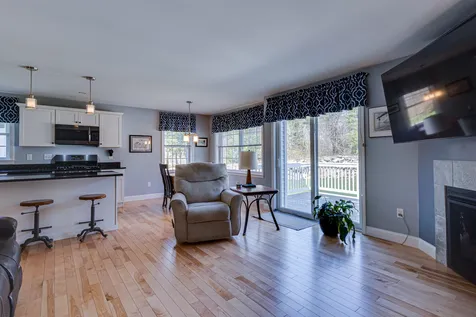 5a Annika Lee Drive Epping NH 03042