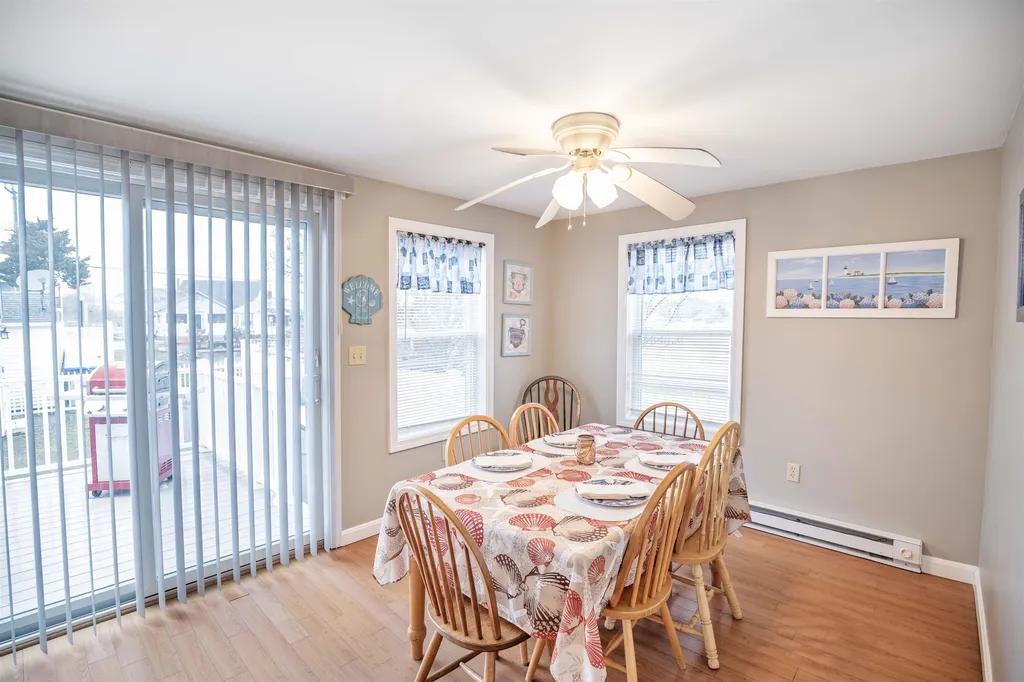 44 Nudd Avenue Hampton NH 03842