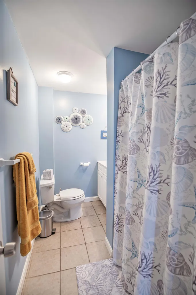 44 Nudd Avenue Hampton NH 03842