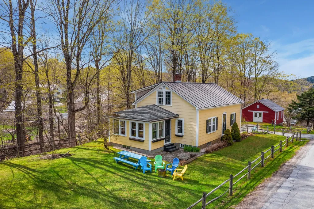 4165 Hartland Hill Road Woodstock VT 05091