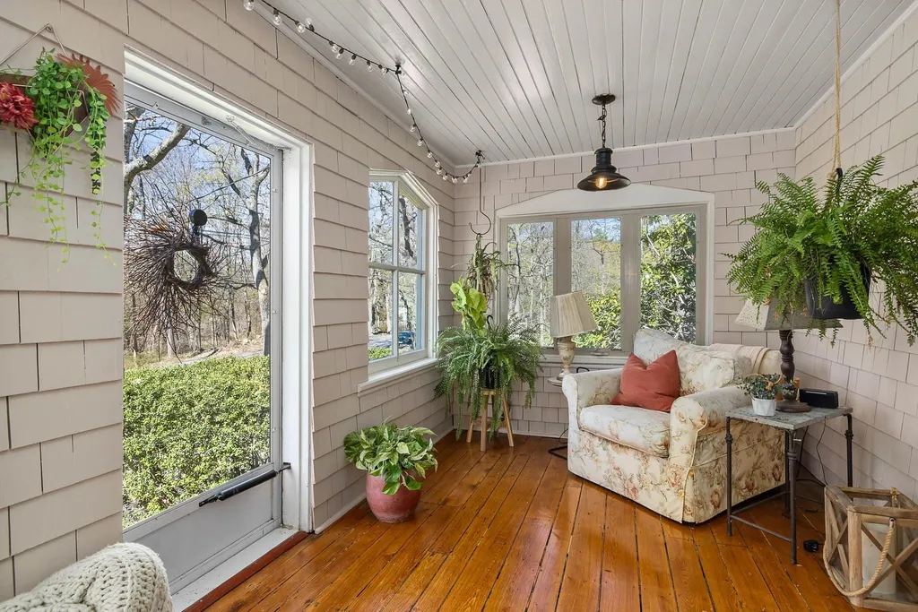 273 Atlantic Avenue North Hampton NH 03862