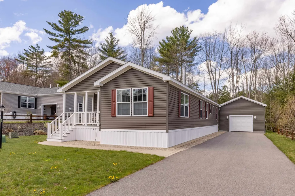 12 Blair Drive Rochester NH 03868