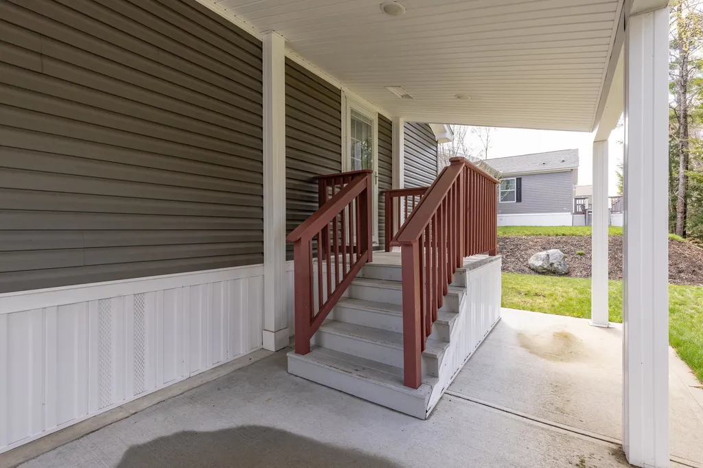 12 Blair Drive Rochester NH 03868